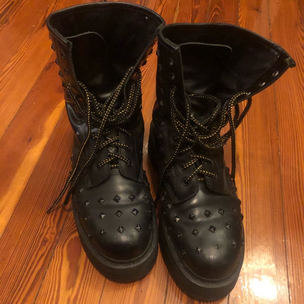Size 11 “Women” 10 “Men” Black Studded Doc Martens